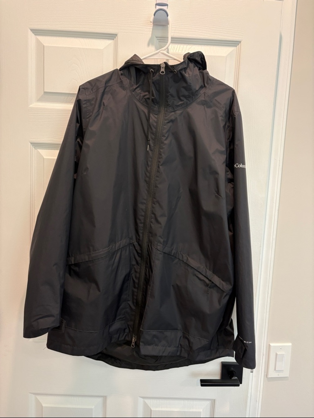 Columbia Omnitech Black Women's Hooded Raincoat